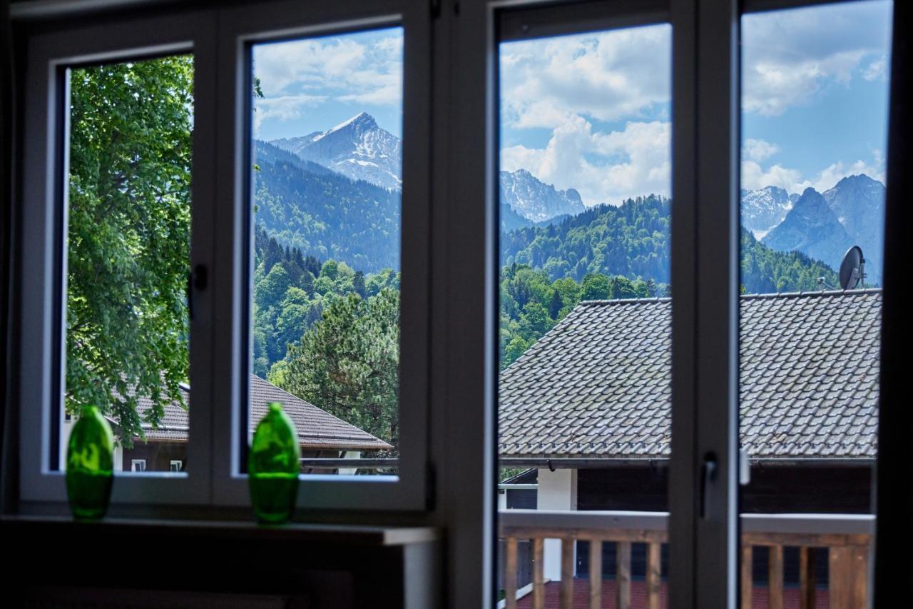 Ferienwohnung Reintal Mit Sauna Fuer 2-6 Personen 110 Qm Garmisch-Partenkirchen Exterior photo